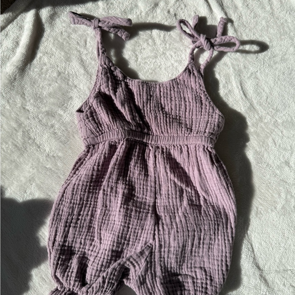 Lilac Textured Sleeveless Jumpsuit